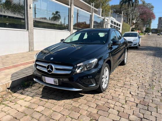 MERCEDES-BENZ GLA 200 1.6 CGI STYLE 16V TURBO FLEX 4P AUTOMÁTICO